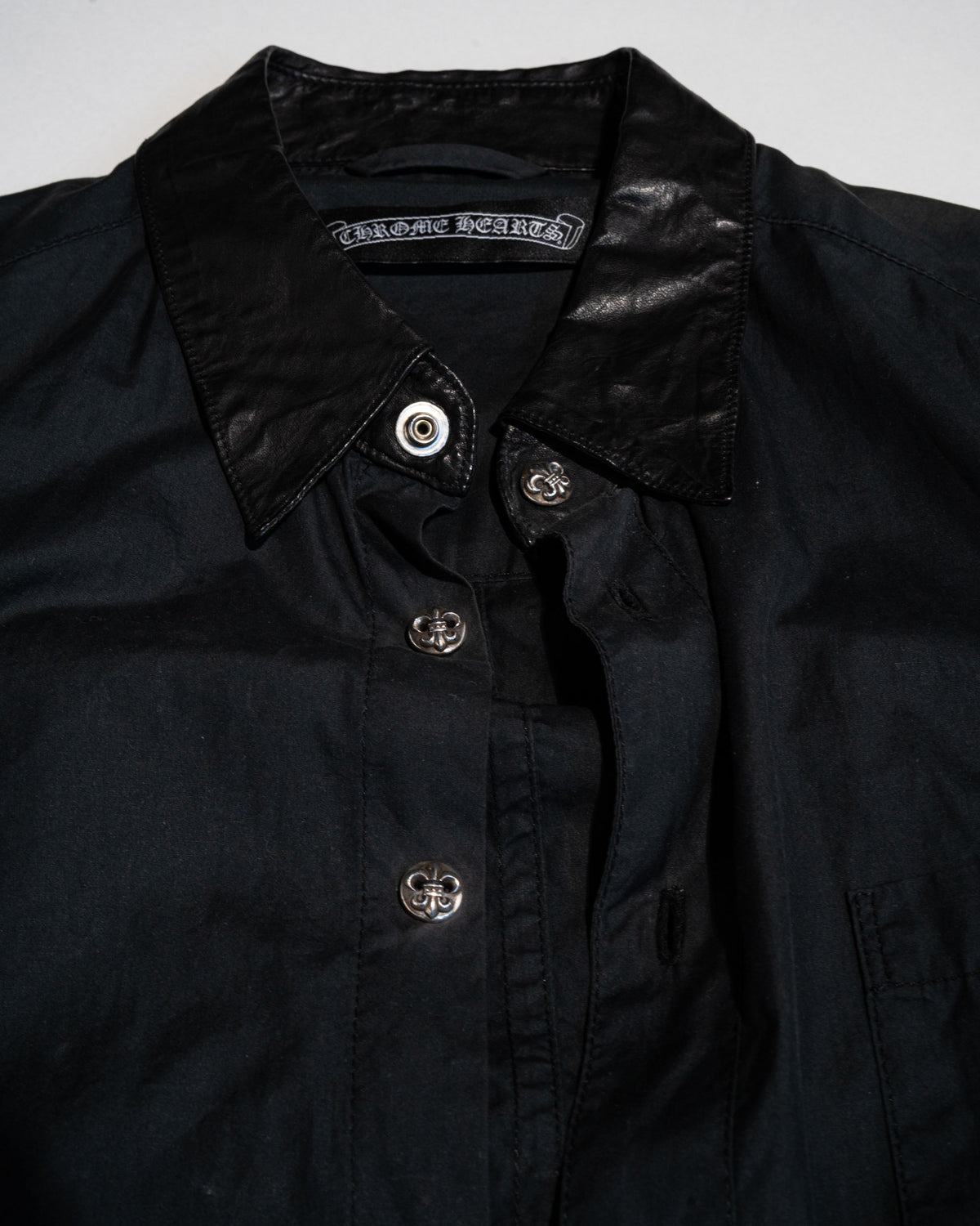 BS Fleur Button Leather Collar L/S Shirt
